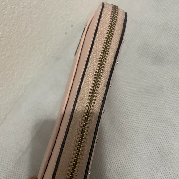 Kate Spade Blush Pink Studded Wallet - Picture 2 of 7